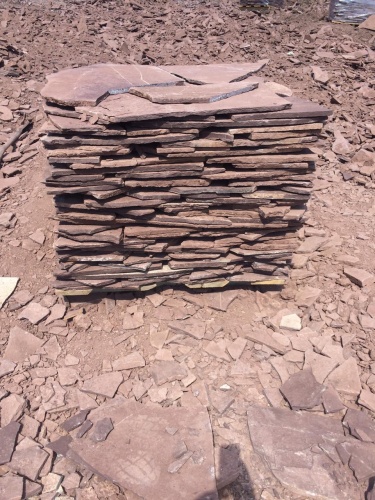 Плитняк лемезит бордовый для цоколя 1,5-2 см купить в Берёзовском