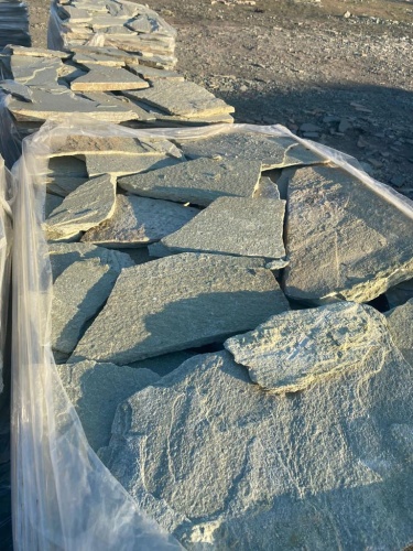 Плитняк златолит зелёный для цоколя, отмостки купить в Берёзовском