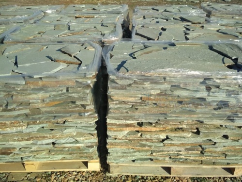 Плитняк златолит зелёный для цоколя, отмостки купить в Берёзовском