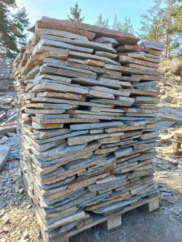 Плитняк златолит серебристый для цоколя, отмостки купить в Берёзовском