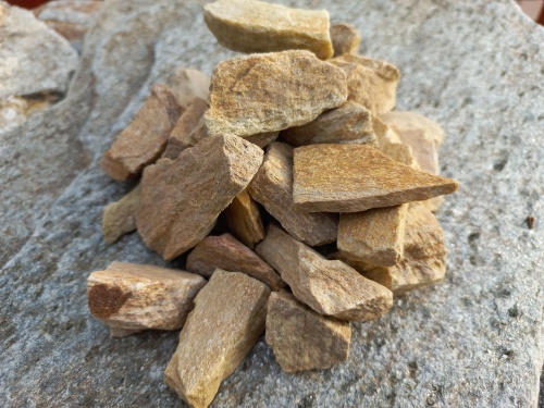 Златолит жёлтый декоративная каменная крошка купить в Берёзовском