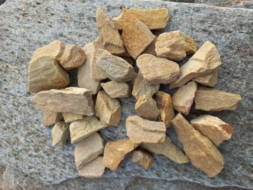 Златолит жёлтый декоративная каменная крошка купить в Берёзовском