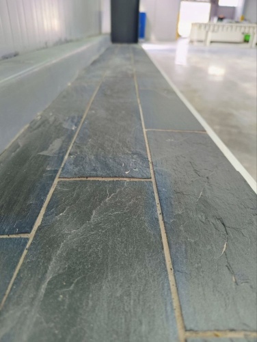 Плитка чёрная из натурального камня фасадная 30 см * 5 см, толщина 7 мм -30 мм купить в Берёзовском