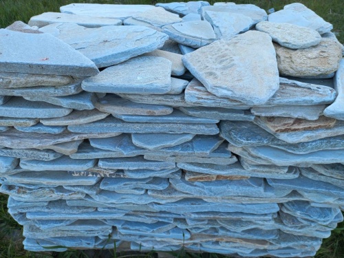 Плитняк златолит зелёный галтованный для цоколя купить в Берёзовском